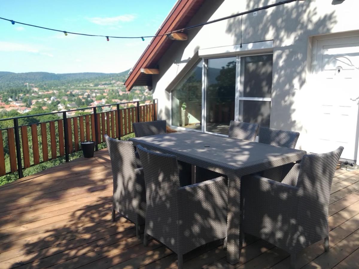 Toelgyerdo Apartman Kismaros Exteriör bild